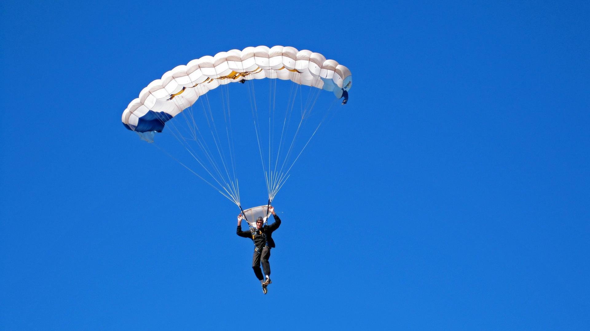 丹麦斩落阿森纳，迪马利亚成为关键先生